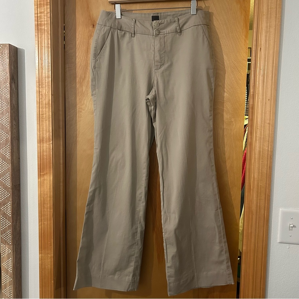 JAG women’s trousers